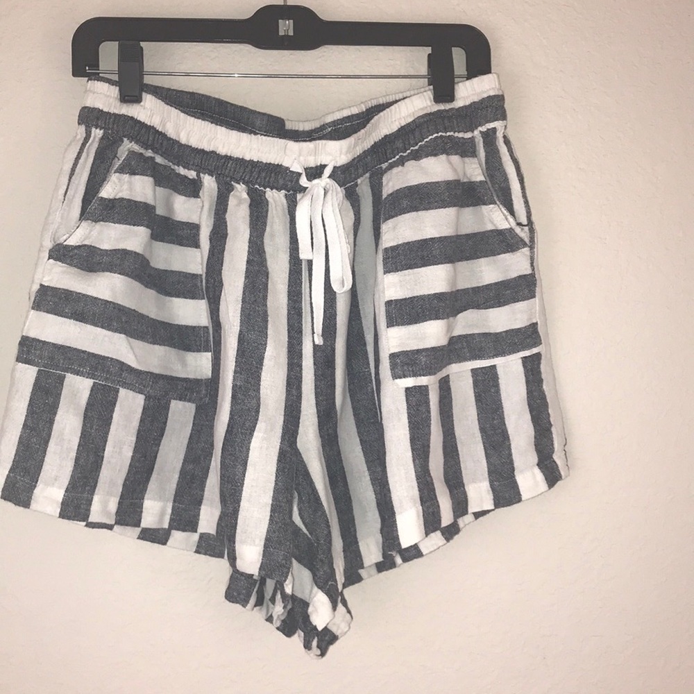 Torrid Grey and White Stripe Tie Front Shorts